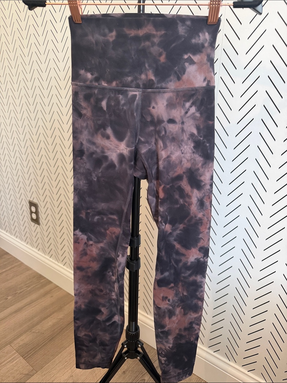 lululemon athletica Tie-Dye Leggings in Black and Brown